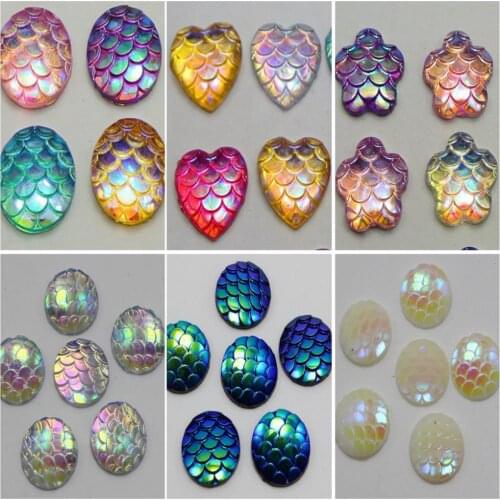 100 Mixed Colour Flatback Resin Fish Scale Pattern Cabochon 12mm Round Heart