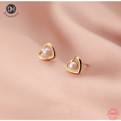 Dreamhonor Minimalist Glossy Pearl Heart Stud Earrings for Women Girls Lovely Earings Jewelry 925 Sterling Silver
