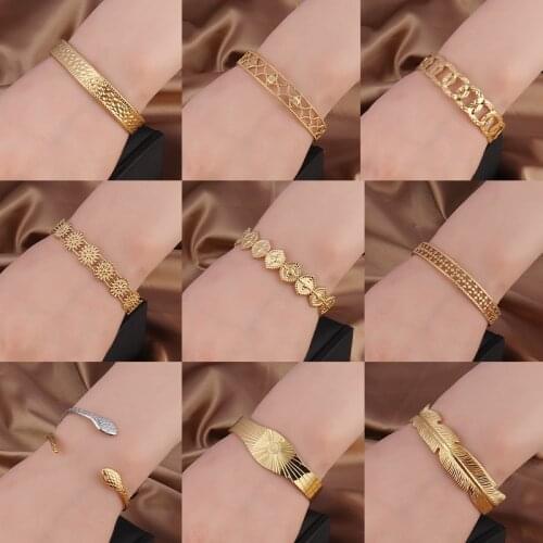 PUN Bracelets With Diamonds