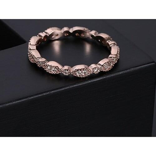 Luxury Womens Rose Gold Crystal Zircon Ring Iced Out Ring Design Manifesto Ring Engagement Ring Wedding Band Fine Jewelry