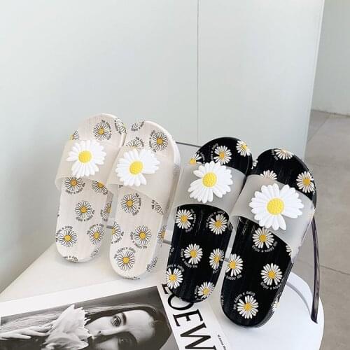 New Fashion Women Slippers Slides Korean Little Daisy Girl Non-Slip Sandals Comfort Casual Shoes Summer
