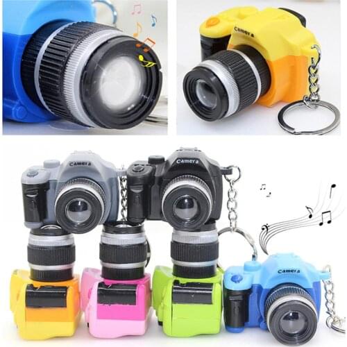 Pendant Keychain Creative Gift Car Key Ring Retro SLR Camera Style Keychain LED Flash Light Shutter Sound Key Buckle Accessories