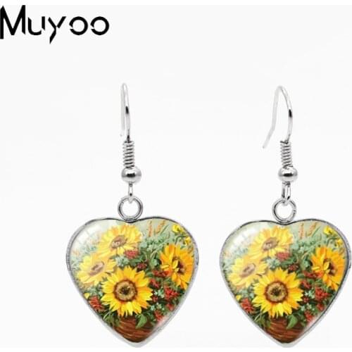 New Arrival Sunflower in the Vase Oil Painting Heart Fish Hook Earring Handmade Glass Cabochon Heart Dangle Earrings