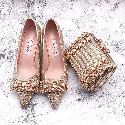 BS1331 Custom Made 10cm Heel Pointed Toe Women Shoes Bridal Wedding Shoes Chanpagne Gold Crystal Shoes With Matching Bag Set