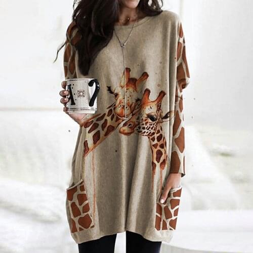 New Style Women Casual Lovely Animal Giraffe Printed Round-Neck Loose Comfortable Soft Fabric Long Sleeve Daily T-Shirt Tops