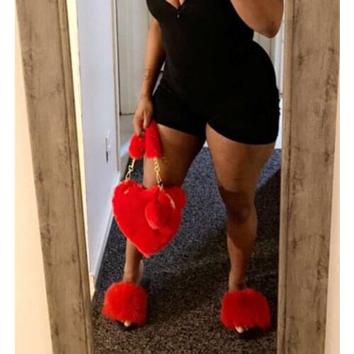 New Women Winter Fur Handbag Lady Party Heart Shape Purse Fashin Phone Purse Plush Chain Bags Cute Handbag Female Bag wholesale