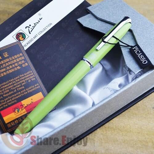 PICASSO 916 FOUNTAIN PEN FINE NIB EXECUTIVE GREEN AND SILVER