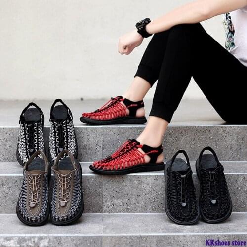 Summer Mens Sandals Beach Shoes Handmade Weaving Design Breathable Casual Beach Shoes Lightweight Soft Bottom Outdoor Sandals