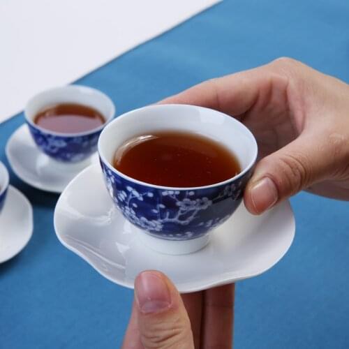 PINNY Blue And White Ceramic Teacups Chinese Kung Fu Tea Cup Sets Chinese Tea Service Household Heat Resistance Tea Cups