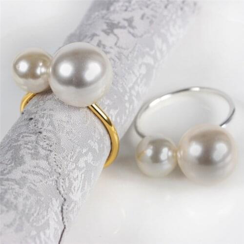 1PC Creative personality metal napkin ring the toast button ring napkin western buckle napkin ring pearl meal Buckle Napkin Ring
