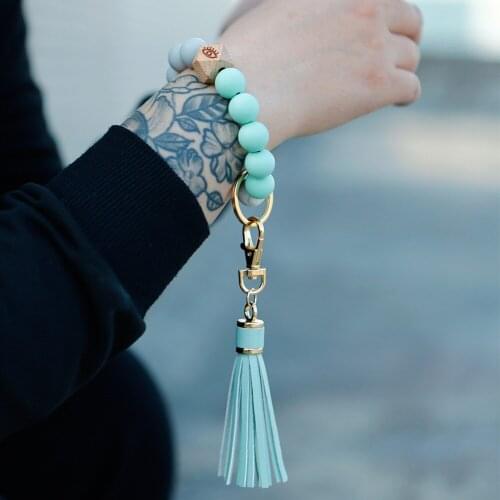 Mixed Wood Beads Silica Gel Beads Charm Keychain Bracelets for Women Girls Simple New Fashion Tassel Keychain Bangle Accessory