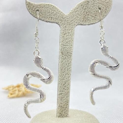 South Korea Fashion Queen Necklace New Alloy Snake Shape Earrings Christmas Gifts Women Earrings Earrings