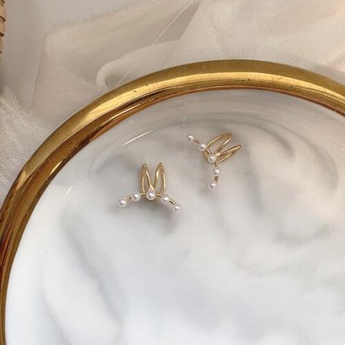 NEW Pearl Ear Clip Female Curved Single Painless Ear Bone Clip Korean Version Simple No Piercing Earrings Jewelry