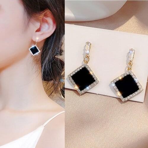 Hot new black round rhinestone earrings fashion simple and versatile temperament female wedding earrings 2021 trend jewelry