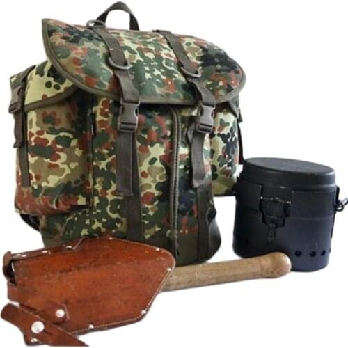 Outdoor Sports Tactics Retro Canvas Mountain Bag 35L