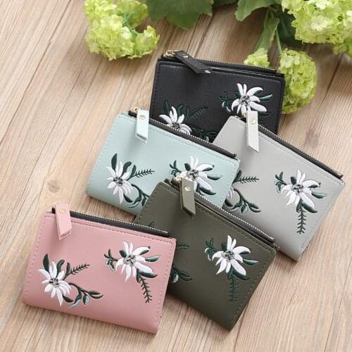 Women’ s Outdoor Fashion Trend Solid Color Flower Fringed Leather Card Wallet Mini Horizontal Wallet Trend Card Pack Purse