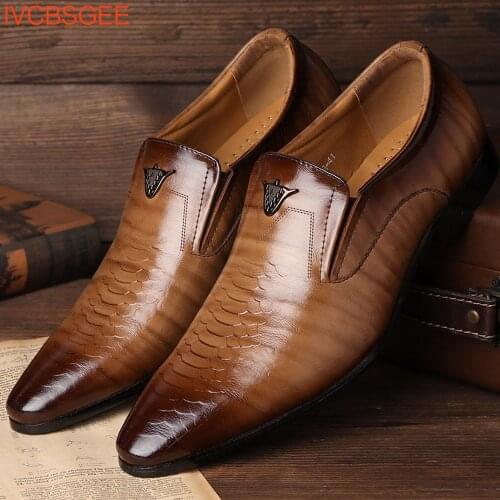 Brand Men Oxfords Shoes British Style Men Leather Business Formal Shoes Dress Shoes Men Flats Top Quality Loafers