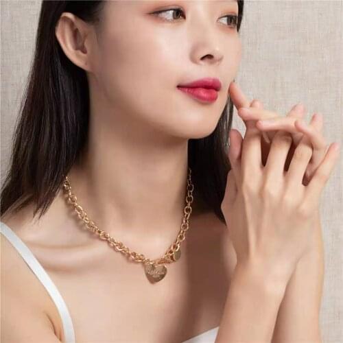 New exquisite popular heart-shaped pendant necklace jewelry