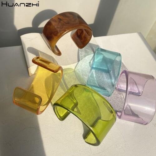 HUANZHI 2021 New Simple Colorful Acrylic Resin Geometric Transparent Round Opening Bracelet Bangle for Women Girl Summer Jewelry