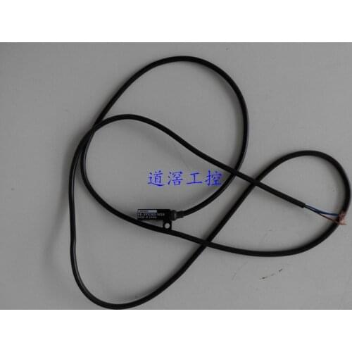 Miniature Photoelectric Switch EE-SPX402-W2A 1M