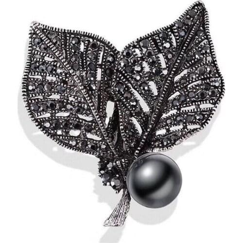 Earofcorn Gun Black Plating Alloy High-grade Pearl Europe and America Retro Brooch Ironing Needle Brooch