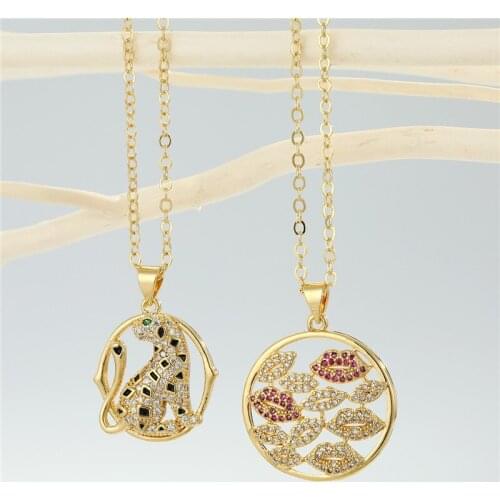 1PC Vintage Punk Zircon Hollow Round Leopard Pendant Necklace For Women Multiple Crystal Lips Necklace Clavicle Chain Jewelry