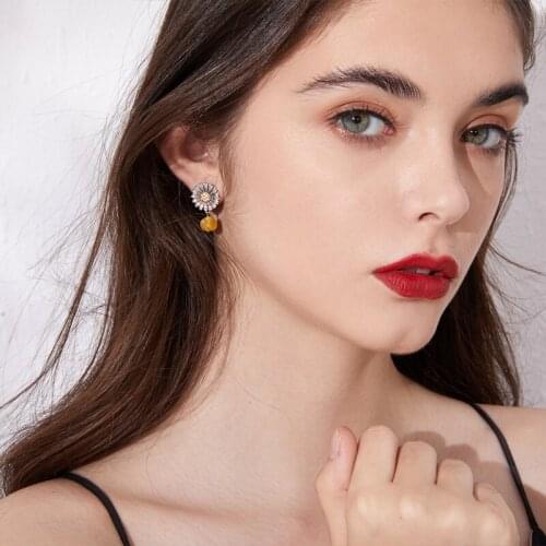 Ruyi pavilion 925 Silver real handmade earrings jewelry Gold 18k elegant natural Baroque amber gemstone Daisy Flower Earrings