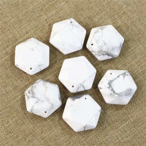 Natural Stone Green Agates Necklace Hanging Star of David Pattern Pendant Natural Stone Hexagonal Cross Section DIY Production