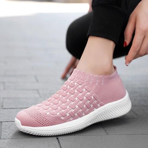 2020 Women Shoes Knitting Sock Sneakers Women Spring Slip on Flat Shoes Women Plus Size Loafers Flats Walking Casual Solid Shoes
