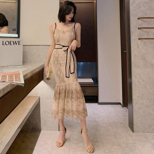 Korean Style Hollow Out Pink Lace Dress Woman Sleeveless Spaghetti Strap Dress Ladies Trumpet Flower Midi Women Summer Dress