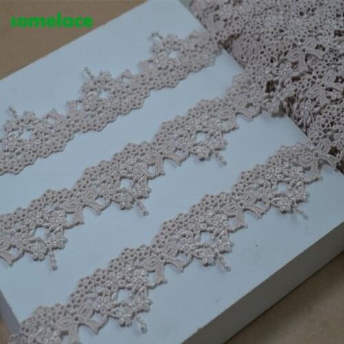 5Yds/Lot 4.5Cm Wide Tan Hollow Tassels Style Floral Venise Lace Trim with Design for Wedding Bridal,Garment Decoration