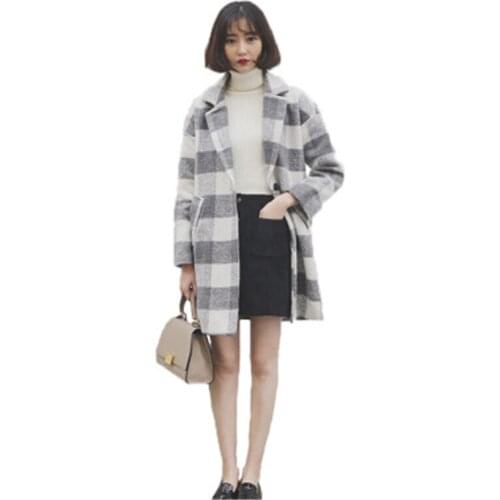 Winter Women Woolen Overcoat Autumn and winter new plaid woolen coat Big Size female long loose woolen coat Single Button D853