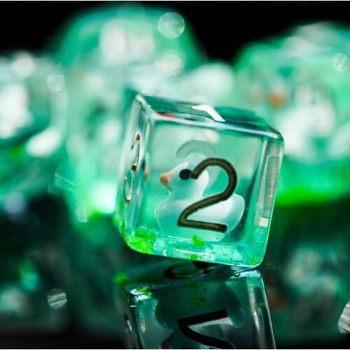 7Pcs/set DND Dice D&D Dice Filled with Animals D4 D6 D8 D10 D% D12 D20 Polyhedral Games Dice Set for Table Games MTG RPG