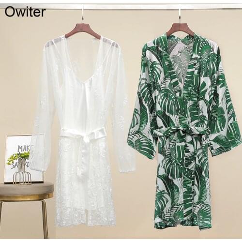 Owiter 2020 Silk Stain Lace Robe / Women Cotton Tropical Leaf Robes Wedding Bride Robe Bridesmaid Robes Bridal Robes White Robe