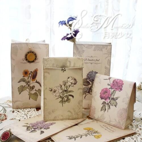 6pcs Kraft Paper Bags Treat Candy Bags for Wedding Birthday New Year Xmas Party Favors Retro Gift Bag