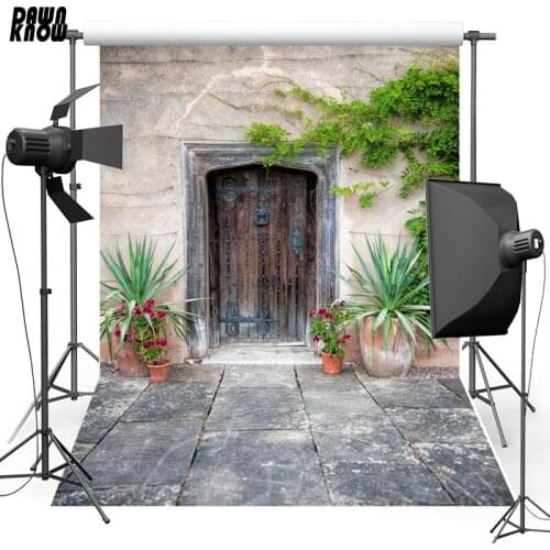 DAWNKNOW Wood Door Vinyl Photography Background For Baby Flower New Fabric Polyester Backdrop For Wedding Photo Studio F2562