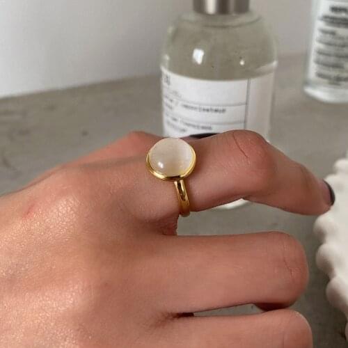 Silvology 925 Sterling Silver White Cat Eye Stone Rings Round Crystal-clear Simple Light Luxury Rings for Women Festival Jewelry