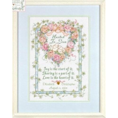 Colorfully fabric Beautiful Lovely Counted Cross Stitch Kit United in Love Wedding Record Heart shaped garland Dim 35125
