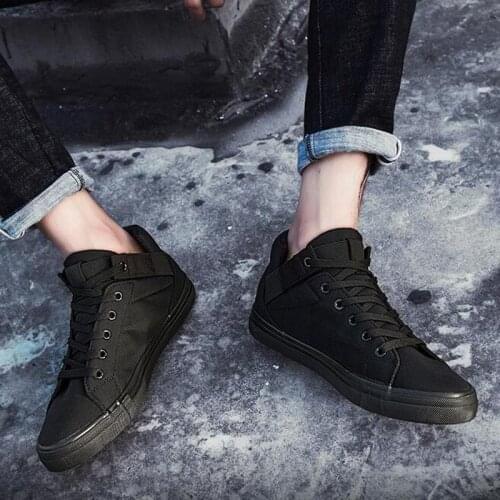 Dwayne 2018 New Arrival High Quality Men Flats Shoes Breathable Fashion Men Casual Canvas Shoes Zapatos Hombre Mens Flats