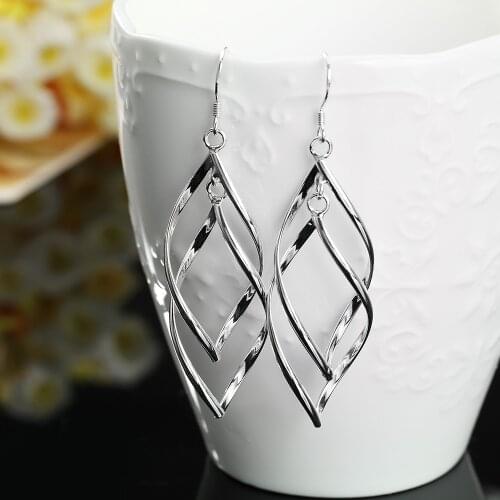 Silver color charm for women lady wedding gift lovely fashion Dual banana-shaped earrings Fashion leaf silver earrings E168