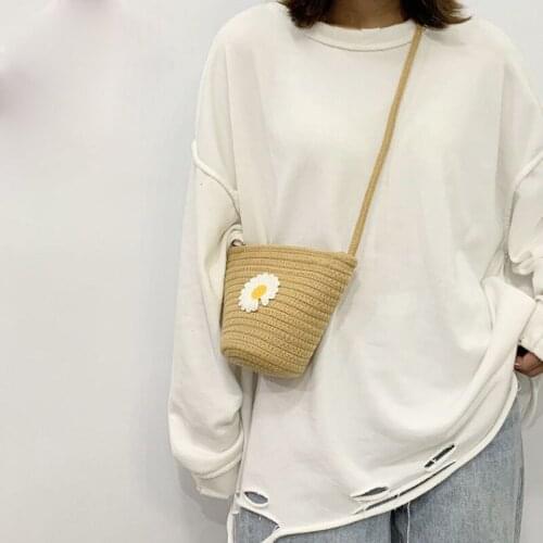 2020 hand woven straddle shell grass woven bag cotton Daisy Woven Bag Beach Bag Mini dumpling bag