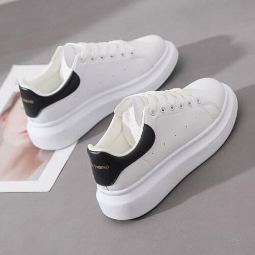 2021 Womens Shoes Fashion Personality White Shoes Comfortable Sports Shoes Thick-soled Casual All-match Board Shoes Women