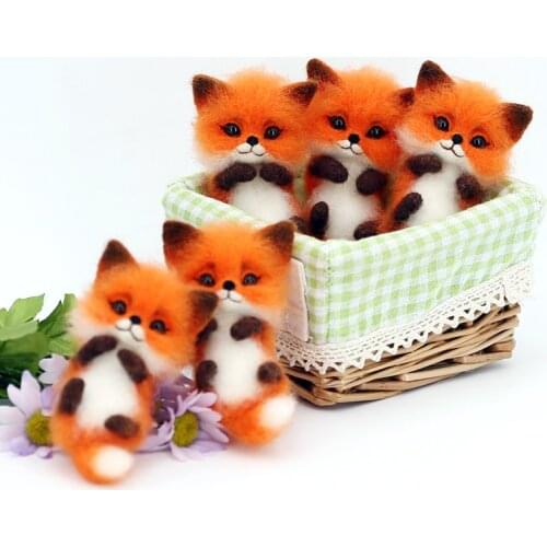 Handmade Needle Felted Finished Wool Needle Felt Lifelike Animal Fox Hedgehog Decoration Doll Toy 2021 Best Gift For Her