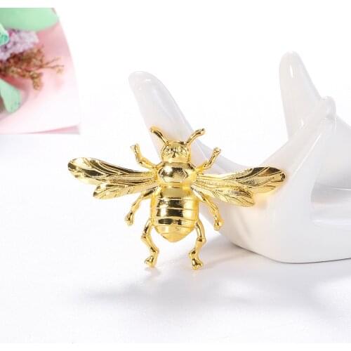 Korean Gold Metal Little Bee Insect Brooches for Women Shirt Collar Pin Needle Buckle Suit Clothing Accessories Jewelry Hat Pins