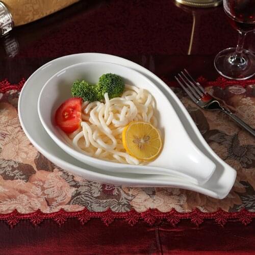 Creative fashion white ceramic tableware spoon bowl bowl Vegetable Salad Italian dessert pastry noodles soup soup