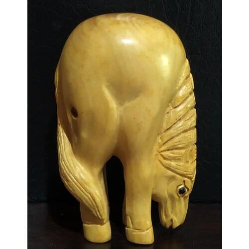 Q4242 - 2" Hand Carved Japanese Boxwood Netsuke Figurine Carving: Handsome Horse