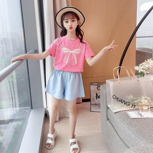 New Summer Suit, Two Piece Set of Big Boy Korean Bow Short Sleeve T Solid Color Fluffy Fashion Shorts Baby Girl Clothes