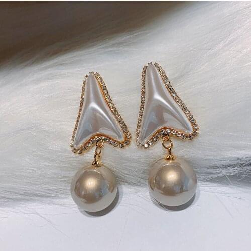 2021 New Korean Geometric Triangle Simulated Pearl Dangle Earrings For Women Fashion Statement Party Oorbellen Brincos