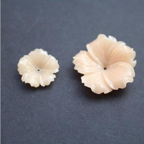 10pieces/lot) Carved 20mm 30mm Flowers Space parts Champagne Color Artificial Coral Findings for Jewelry making