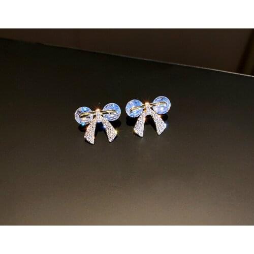 2021 New Arrival Stud Earrings Fashion Bowknot Crystal Women Classic Small Simple Cute Elegant Trendy Jewelry